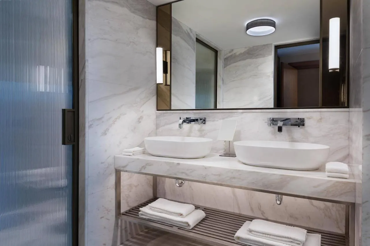 Izmir Marriott Hotel 5*,