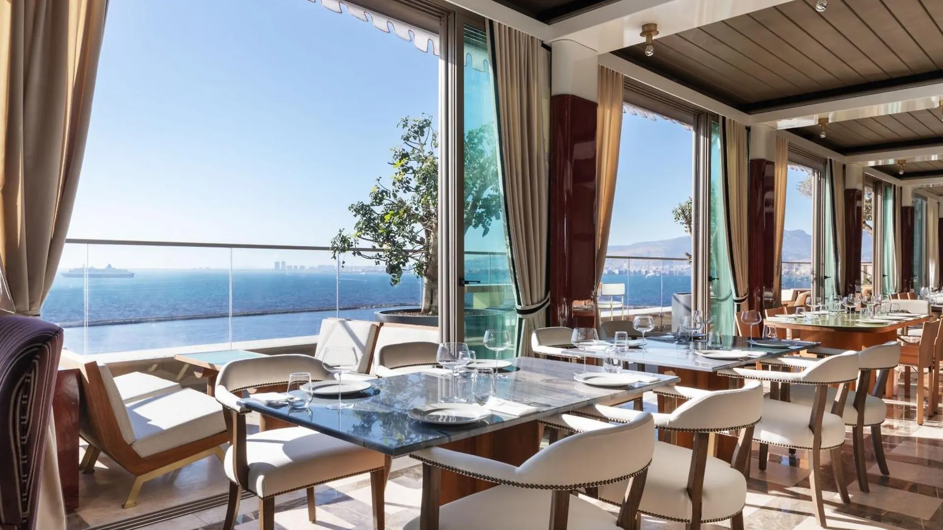 Izmir Marriott Hotel
