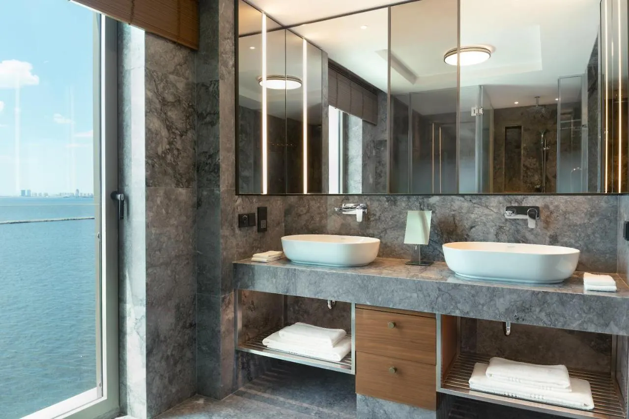 Izmir Marriott Hotel 5*,
